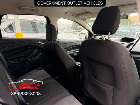 Used 2018 Ford Escape SE image 9