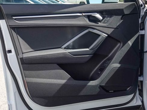 Used 2023 Audi Q3 2.0T Premium Plus w/ Premium Plus Package image 19