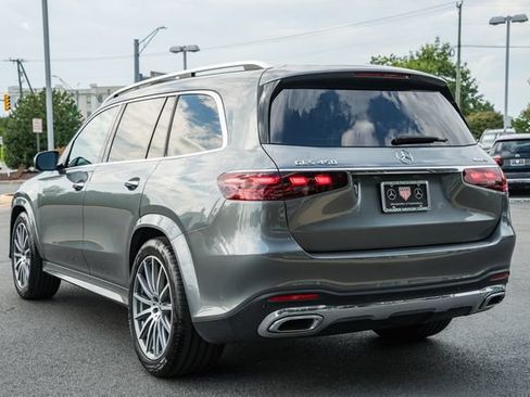 Used 2025 Mercedes-Benz GLS 450 4MATIC image 5