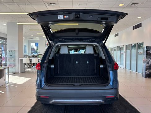 Used 2024 Toyota Grand Highlander AWD image 9