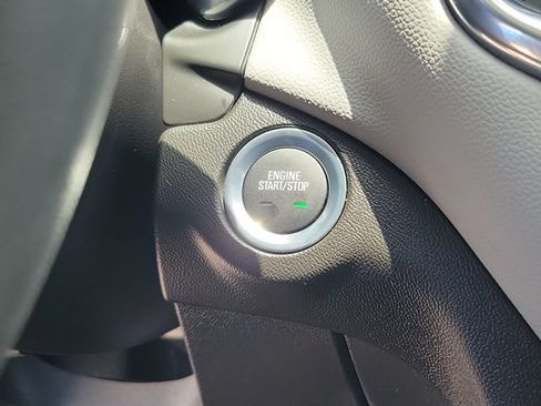 Used 2023 Chevrolet Equinox LS AWD/4WD image 26