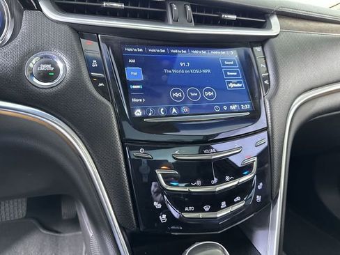 Used 2019 Cadillac XTS Premium Luxury FWD image 13