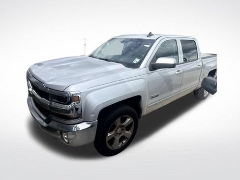 Used 2018 Chevrolet Silverado 1500 LT w/ Texas Edition RWD image 2
