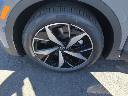 New 2025 Volkswagen ID.4 Pro S image 25