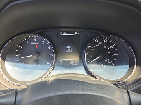 Used 2017 Nissan Rogue S FWD image 28