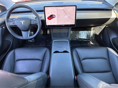 Used 2021 Tesla Model 3 Standard Range Plus image 4