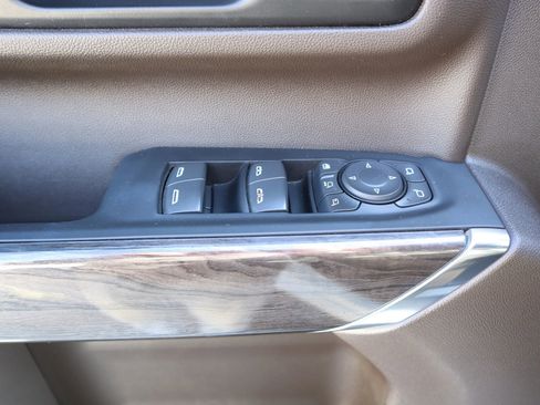 Used 2021 Chevrolet Silverado 2500 LTZ w/ LTZ Convenience Package image 25