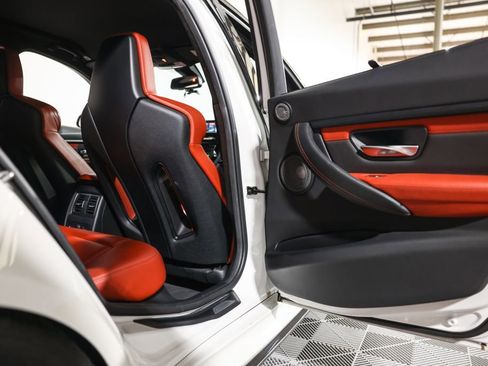 Used 2018 BMW M3 image 29