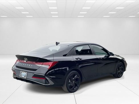 New 2026 Hyundai Elantra SEL Sport Premium w/ Cargo Package FWD image 6