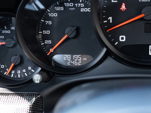 Used 2019 Porsche 911 Carrera 4 image 42