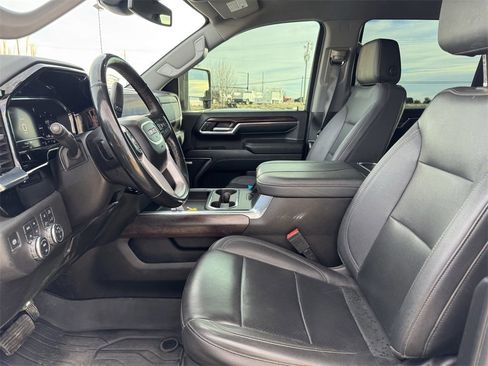 Used 2024 GMC Sierra 2500 SLT w/ SLT Premium Package image 9