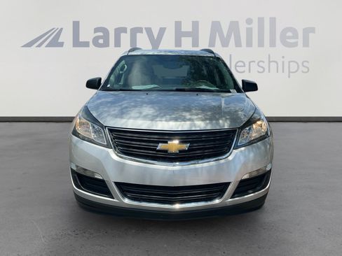 Used 2016 Chevrolet Traverse LS FWD image 7