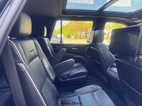 Used 2021 Cadillac Escalade Sport w/ Driver Assist Tech Package image 37