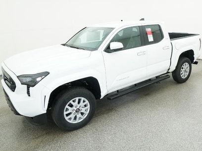 New 2025 Toyota Tacoma SR5