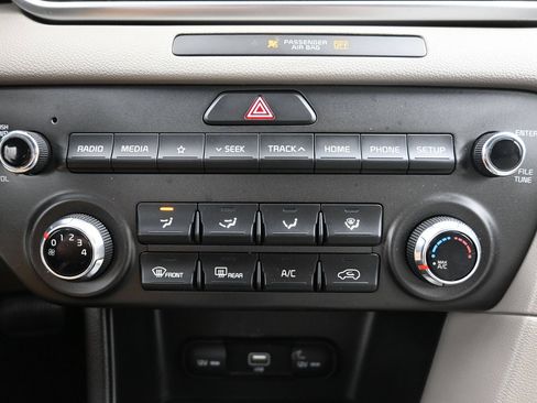 Used 2020 Kia Sportage LX FWD image 15