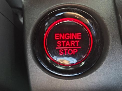Certified 2025 Honda HR-V Sport image 30