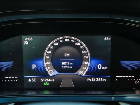 Used 2022 Volkswagen Taos SE image 24