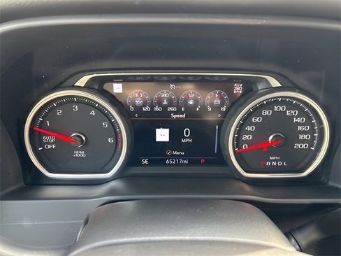 Used 2021 Chevrolet Silverado 1500 High Country image 12