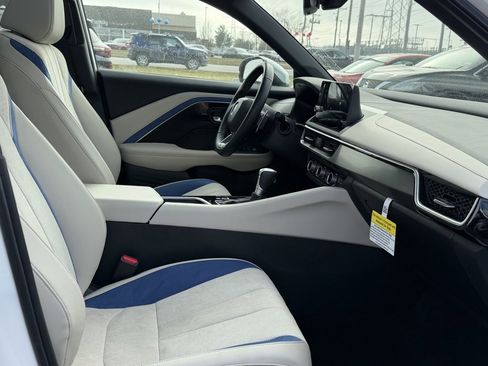 Certified 2025 Acura ADX A-Spec image 16