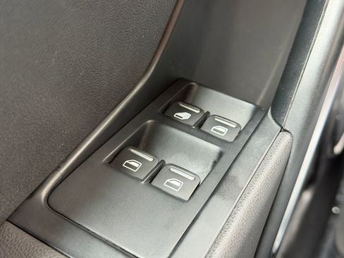 Used 2015 Volkswagen Beetle 1.8T image 16