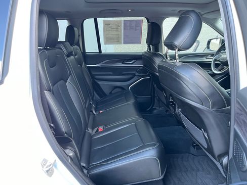 Used 2022 Jeep Grand Cherokee Limited 4xe AWD/4WD image 25