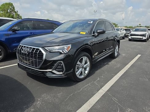 Used 2024 Audi Q3 2.0T Premium w/ Convenience Package AWD/4WD image 4