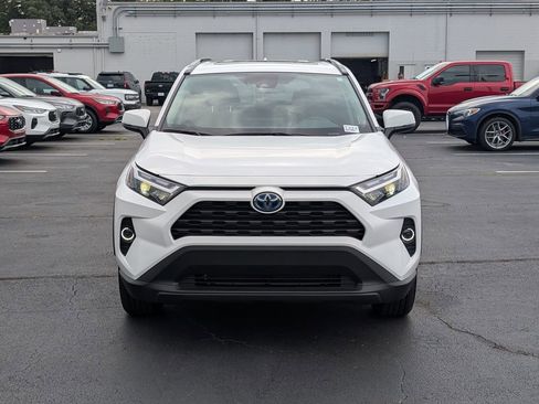 Used 2024 Toyota RAV4 XLE w/ Convenience Package image 7