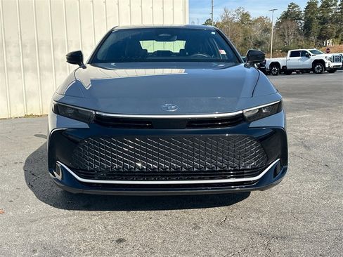 Used 2026 Toyota Crown XLE image 3