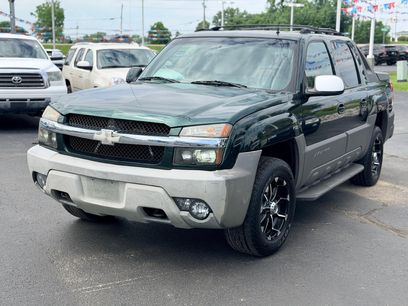 Used 2002 Chevrolet Avalanche 4x4 w/ Off-Road Suspension Pkg