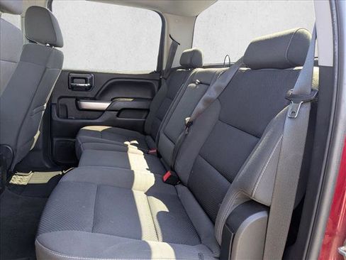 Used 2018 Chevrolet Silverado 1500 LT w/ LT Eassist Package AWD/4WD image 19