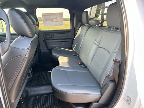 New 2024 RAM 3500 Tradesman w/ Chrome Appearance Group image 18