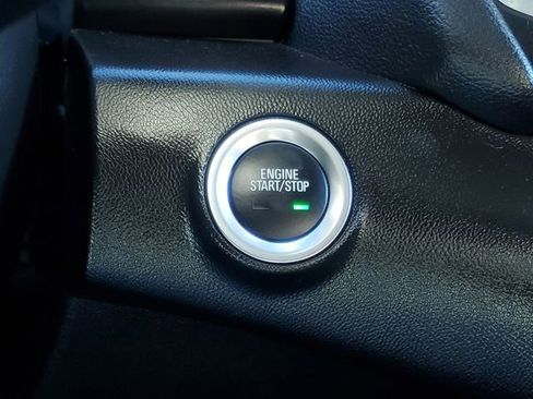 Used 2024 GMC Terrain SLE image 20