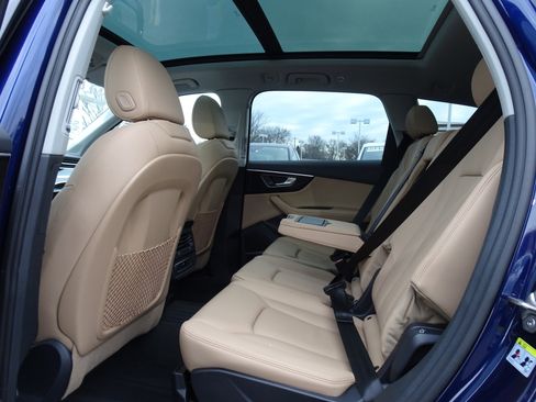 Certified 2024 Audi Q7 2.0T Premium Plus image 12