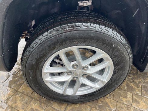 New 2025 Jeep Grand Cherokee Laredo X image 17