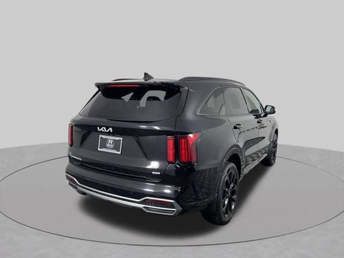 Used 2023 Kia Sorento SX AWD/4WD image 14