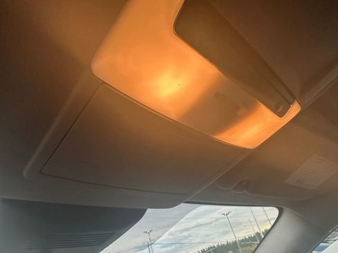 Used 2022 Nissan Sentra SV image 17