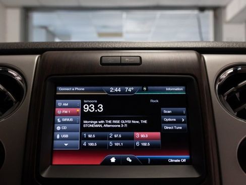 Used 2014 Ford F150 Lariat w/ Lariat Chrome Package image 17