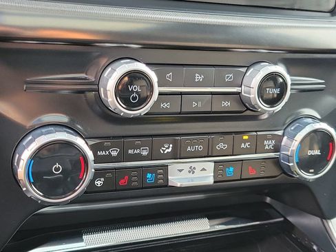 Used 2024 Ford F150 Lariat w/ Equipment Group 502A High AWD/4WD image 31