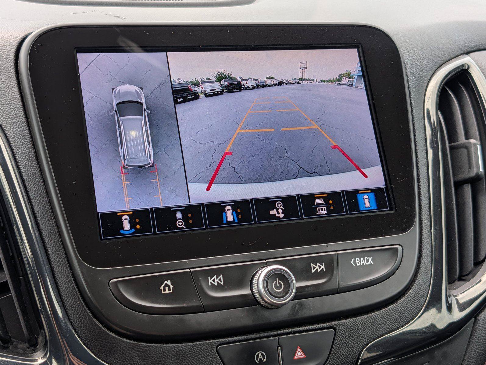 Certified 2022 Chevrolet Equinox RS w/ RS Leather Package FWD image 17
