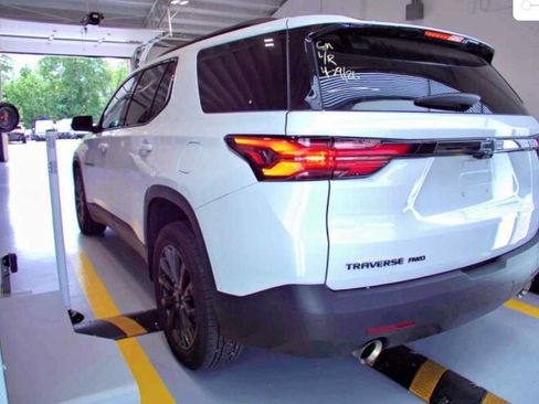 Used 2023 Chevrolet Traverse RS AWD/4WD image 6