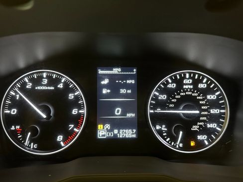 Used 2024 Subaru Crosstrek 2.0i Premium w/ Crosstrek Mirror Package image 9