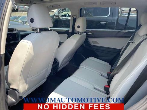 Used 2021 Volkswagen Tiguan SE w/ Panoramic Sunroof Package AWD/4WD image 3