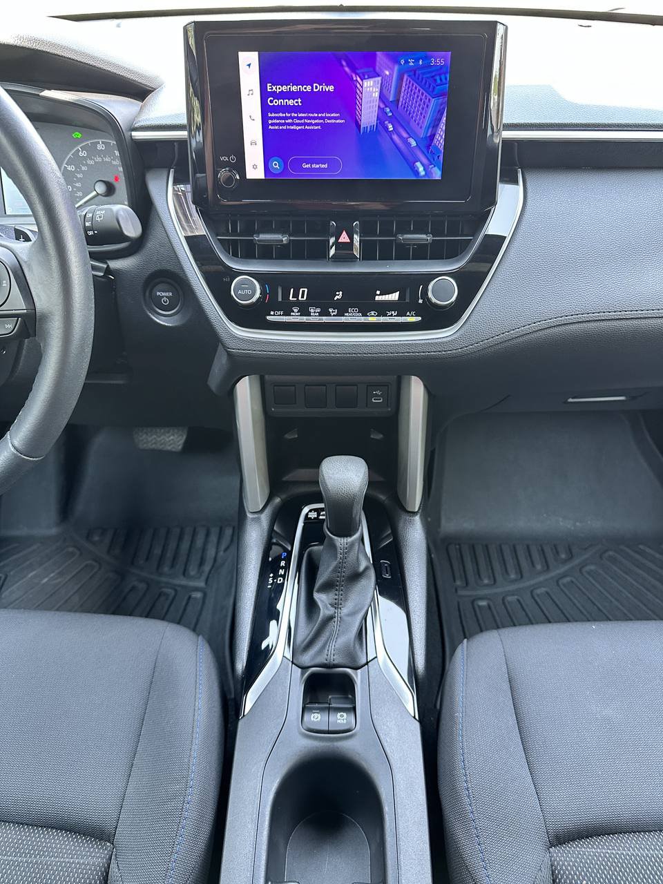 Used 2024 Toyota Corolla Cross AWD Hybrid image 30