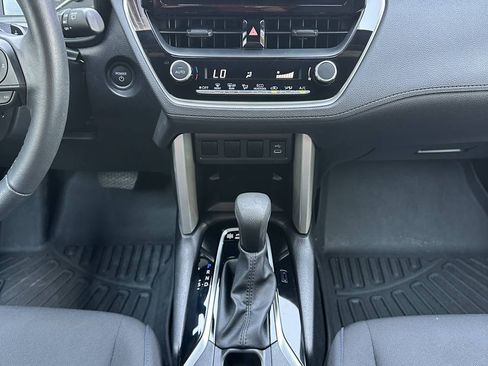 Used 2024 Toyota Corolla Cross AWD Hybrid image 30