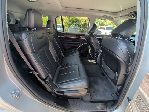 Certified 2022 Jeep Grand Cherokee L Limited image 17