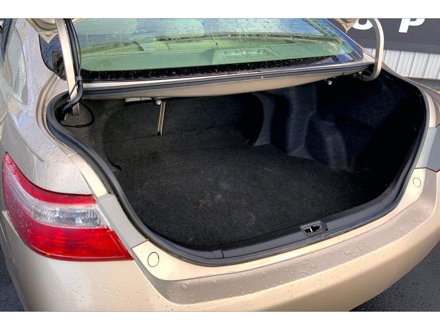 Used 2009 Toyota Camry SE FWD image 11