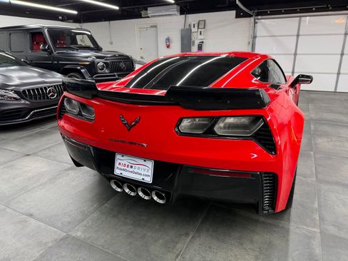 Used 2016 Chevrolet Corvette Z06 w/ 3LZ Preferred Equipment Group image 6