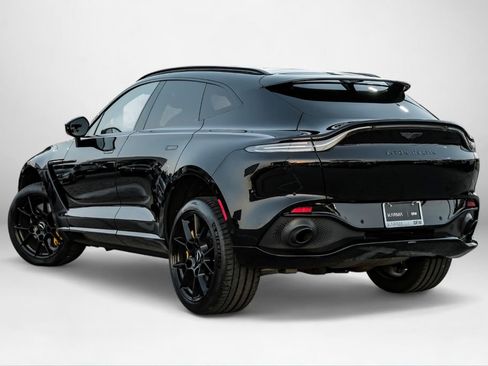 Used 2021 Aston Martin DBX image 8