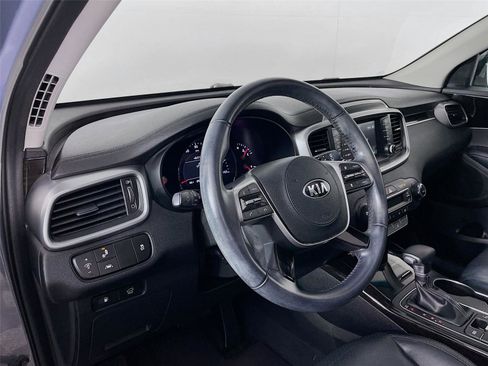 Used 2020 Kia Sorento EX image 13