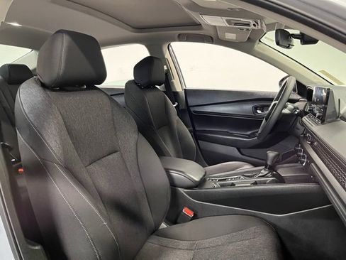 Used 2024 Honda Accord EX image 10